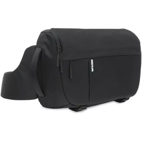 Incase DSLR Sling Pack Nylon Black CL58067